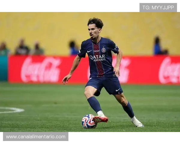 抗压出球能力突出:维蒂尼亚破解高位逼抢的方式 抗压出球能力突出:维蒂尼亚破解高位逼抢的方式