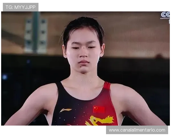 全红婵回家路上还在啃馒头，网友翻出她训练时的伙食表直接看傻